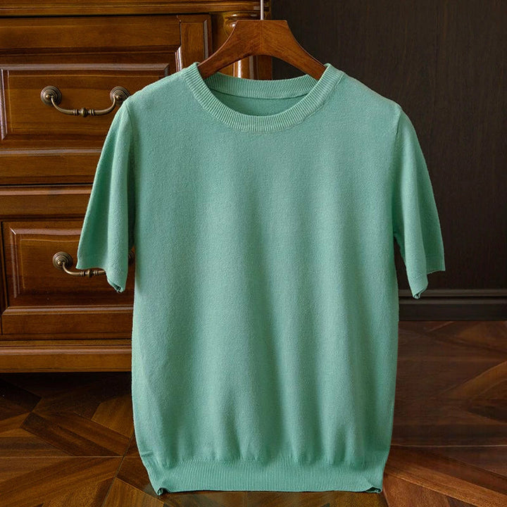 Luxury men's Bordeaux short sleeve t-shirt, a stylish and comfortable O-neck tee for daily wear.