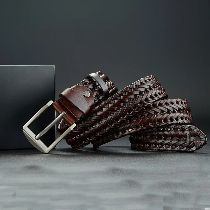 Comfortable and durable men's braided cowhide leather belt, ensuring a perfect fit for all-day wear.