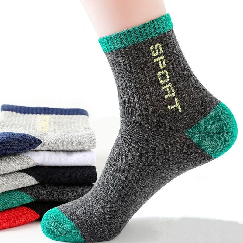 Comfortable men's anti-slip socks. 10 pairs, breathable bamboo, perfect for sports.