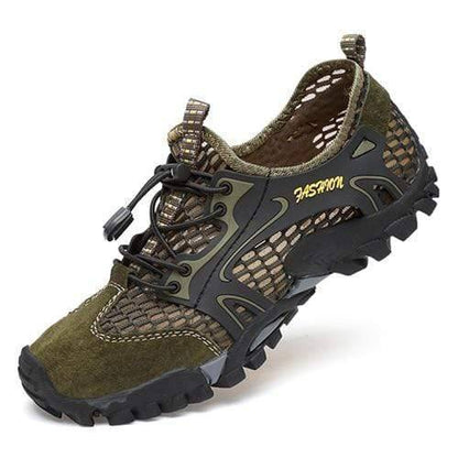 Rugged men's outdoor hiking shoes, ensuring anti-slip stability for challenging climbing.