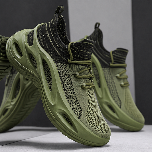 Men's breathable street style sneakers, lightweight & comfortable for urban wear.