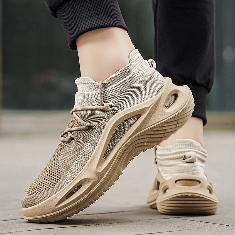 Lightweight men's casual sneakers, breathable construction for all-day comfort & style.