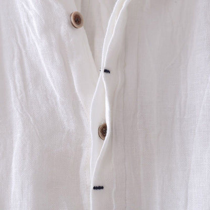 Stylish men's short sleeve shirt for summer. Casual button-up with relaxed fit, perfect for warm weather comfort.