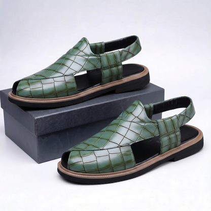 Stylish & durable men's Brenton summer shoes, great for outdoor adventures & comfort.