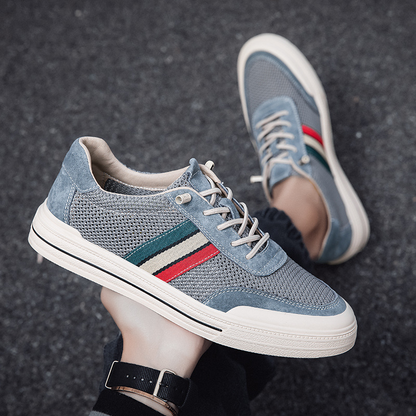 Men's vintage style retro shoes, sporty and comfortable casual sneakers for active lifestyle.