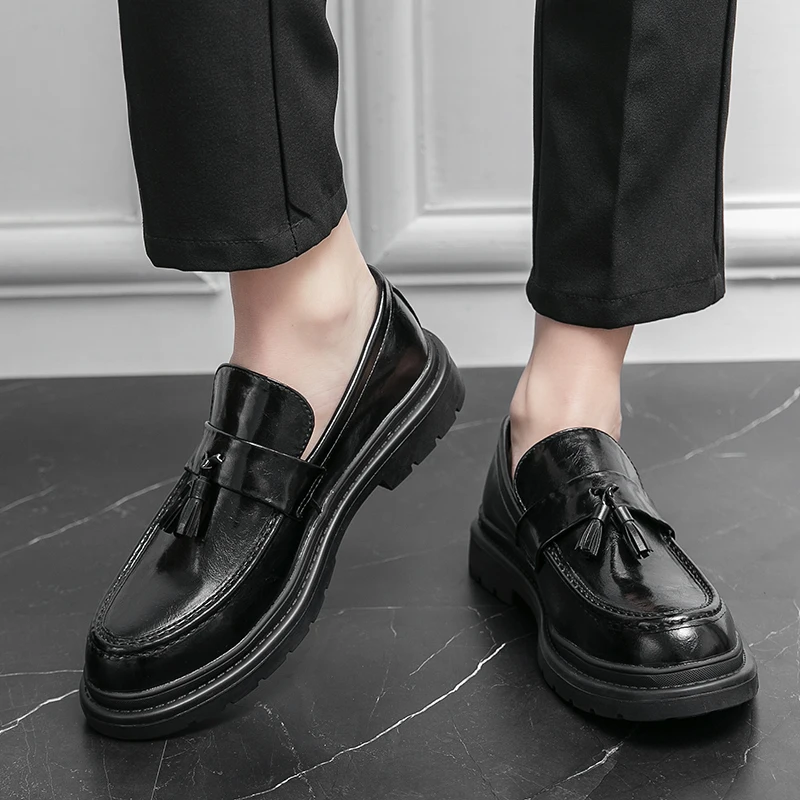 Durable men's tassel loafers, comfortable slip-on shoes built for walking and daily use.