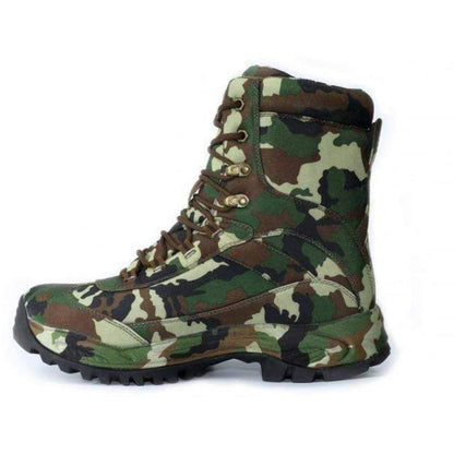 Men's tactical outdoor footwear, camouflage waterproof boots with strong grip for all terrains