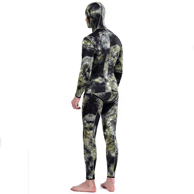 Men's camouflage neoprene full-body wetsuit, perfect water sports apparel