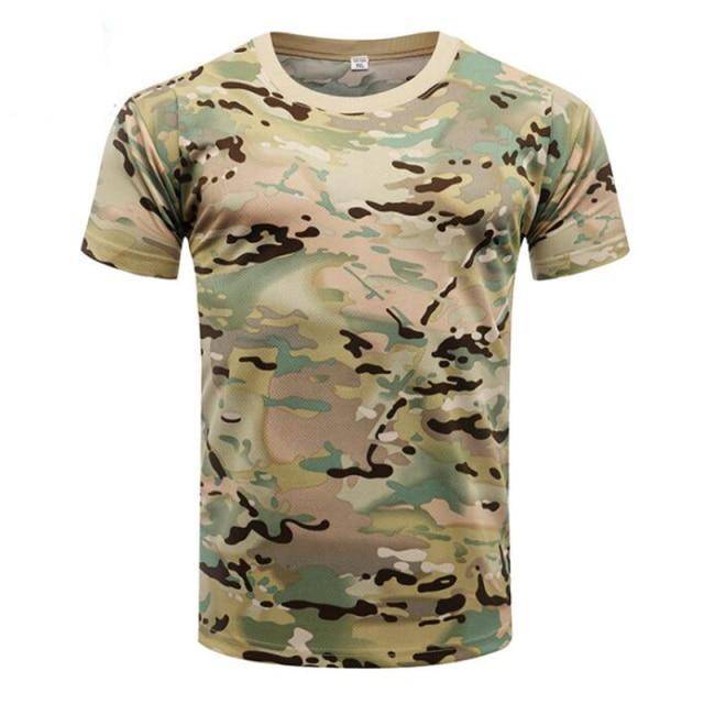 Athletic men's camouflage t-shirt, quick-dry and breathable, ideal for camping and tactical use.