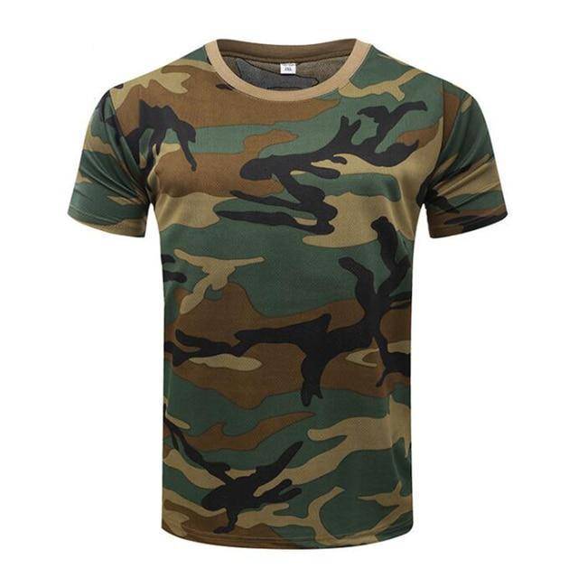 Breathable men's camouflage athletic t-shirt, O-neck design for comfort during outdoor activities.