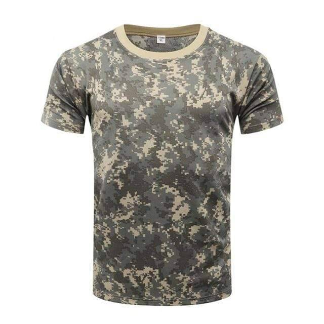 Men's outdoor quick-dry t-shirt in camouflage, designed for hiking, camping, and active sports.