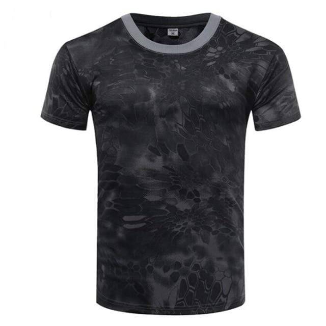 Comfortable men's camouflage quick-dry t-shirt, O-neck, suitable for hiking and tactical use.