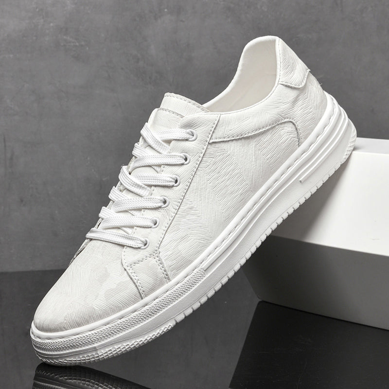 Durable sole of Men's Canyon Everyday Sneakers, providing reliable grip & all-day comfort.