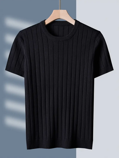 Lightweight men's ribbed short sleeve tee, perfect for breathable summer wear. An effortless casual top.