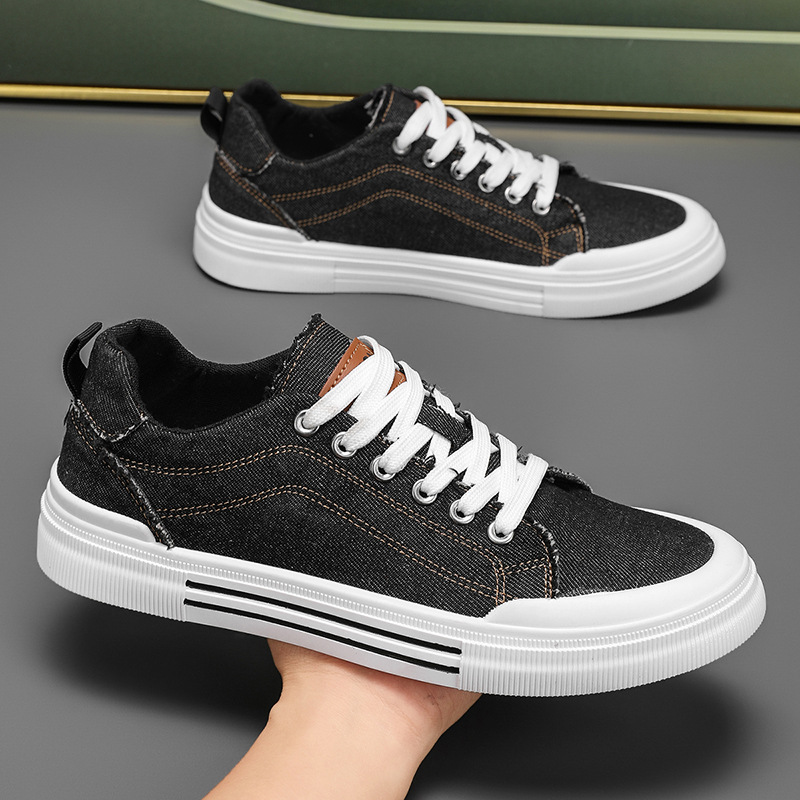 Blue denim everyday men's sneakers, stylish and comfortable casual footwear for urban fashion.