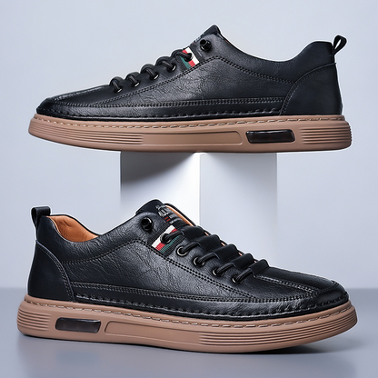 Simple yet stylish men's low-top sneakers, ideal for casual fashion and everyday comfortable walking.