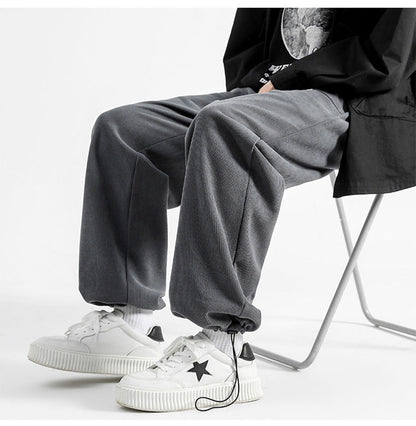 Drawstring waist men's relaxed fit Malibu pants, offering ultimate casual comfort & versatile style.