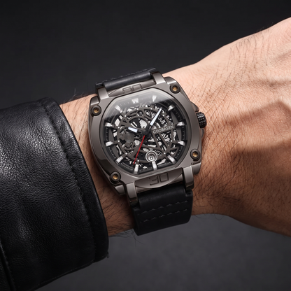 Stylish men's quartz watch featuring a durable alloy case, comfortable leather strap, and clear calendar function.