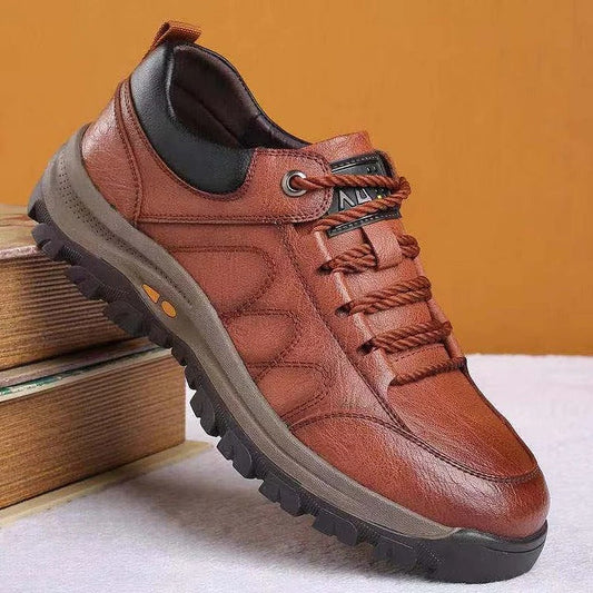 Men's casual shoes with arch support, non-slip sole, and breathable design for daily comfort.