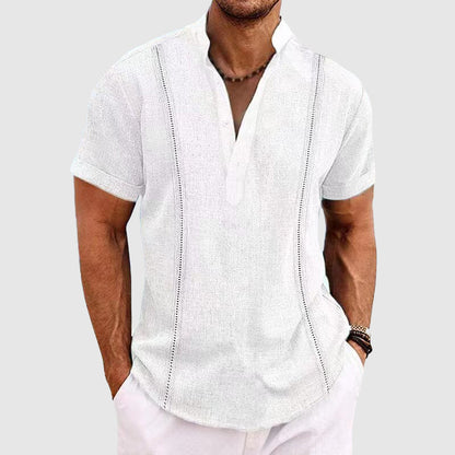 Lightweight men's short sleeve casual shirt in light blue, ideal for summer comfort & everyday style.