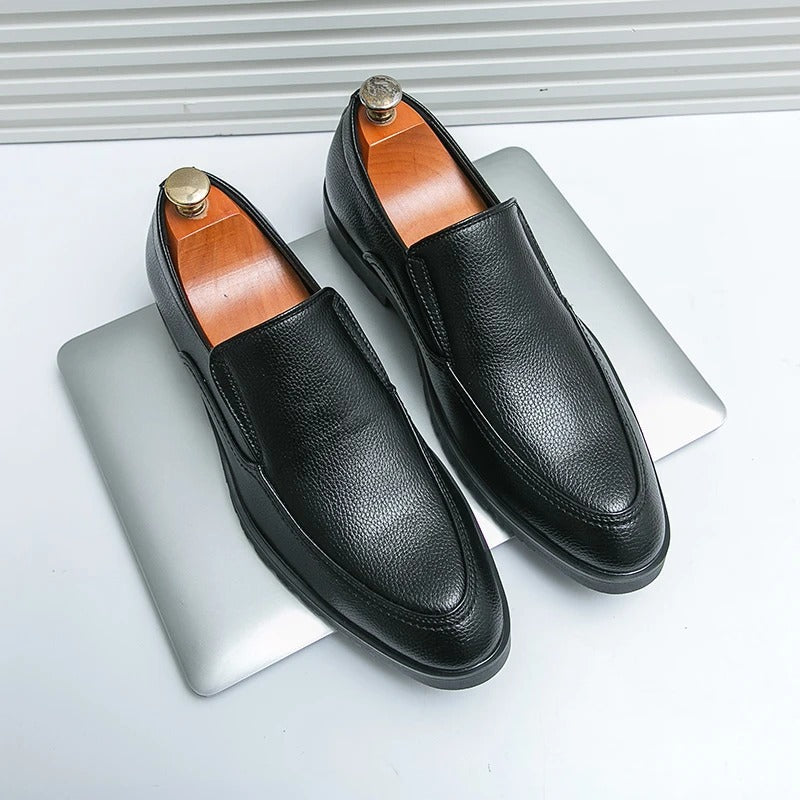 Smart men's casual slip-on loafers, providing comfort and a sophisticated touch to outfits.