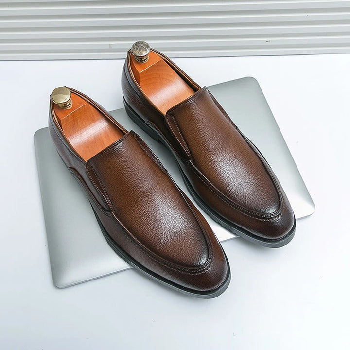 Comfortable and stylish men's casual slip-on loafers, great for everyday men's footwear.