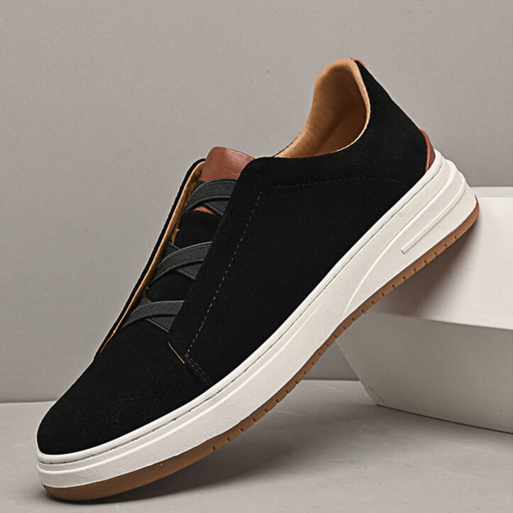 Versatile men's slip-on sneakers, ideal for casual outfits, travel, and daily comfort.