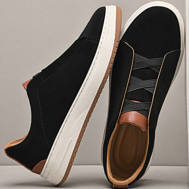 Lightweight men's slip-on sneakers, providing comfort and easy wear for versatile daily use.