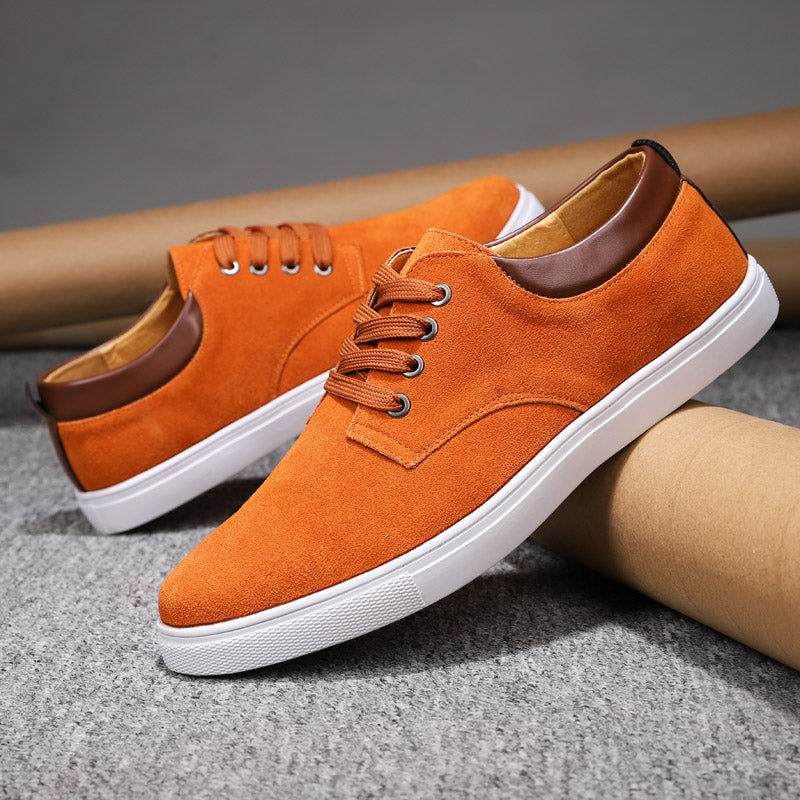 Men's casual sneakers paired with jeans, showcasing versatile style, everyday comfort, and men's fashion.