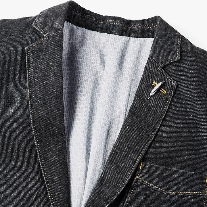 Stylish men's tailored jacket in a rustic fabric, ideal for versatile casual outerwear and modern men's fashion.