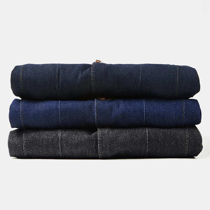 Men's stylish casual tailored jacket, essential outerwear for modern everyday men's fashion and versatile style.