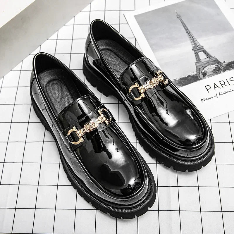 Men's Cavalier chain loafers with a bold gold chain accent & durable lug sole for modern style.