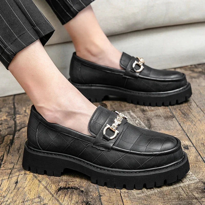 Versatile men's chain loafers, suitable for both formal events and casual outfits, with a gold chain and lug sole.