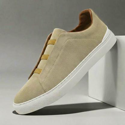 Comfortable men's lifestyle sneakers with Chelsea style, great for everyday casual wear.