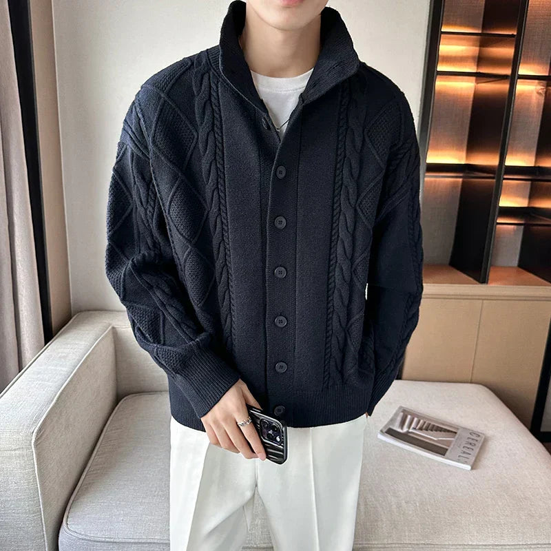Versatile men's cable pattern cardigan, chunky knit and relaxed fit, perfect casual outerwear with button front.