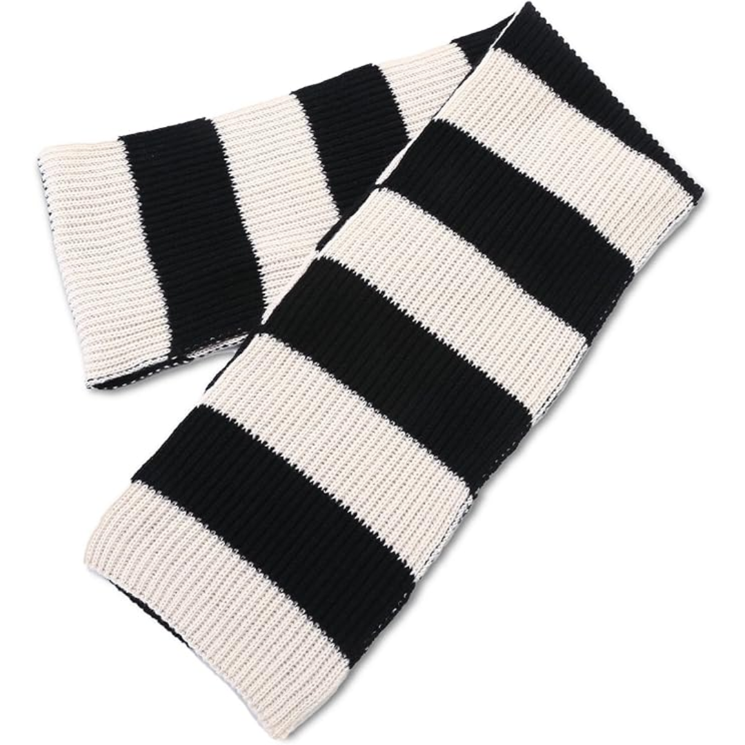 Stylish men's striped scarf with a chunky knit, perfect for winter fashion.