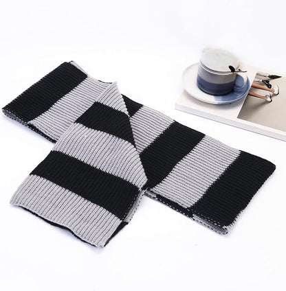 Men's striped chunky knit scarf, ideal for cold weather and winter style.
