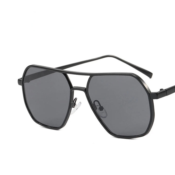 Elite men's aviator sunglasses with a modern stainless steel frame & UV400 lenses. Perfect for any outdoor look.