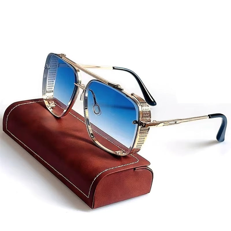 Stylish men's accessories: Classic aviator sunglasses with UV400 lenses and a polished metal frame.