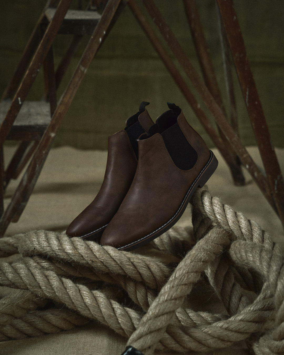 Sleek black men's Chelsea boots, stylish and comfortable, suitable for smart casual outfits. Everyday boots.
