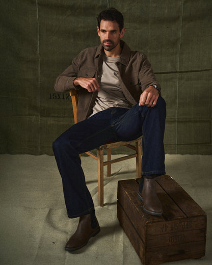 Durable men's ankle boots with pull tab, comfortable Chelsea style for all-day wear. Rugged slip-on boots.