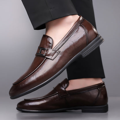 High-quality black leather men's oxford dress shoes with durable lace-up design, perfect for professional wear.