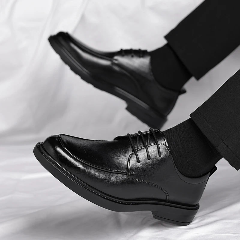 Elegant black leather oxford dress shoes for men, perfect for professional office wear & formal occasions.