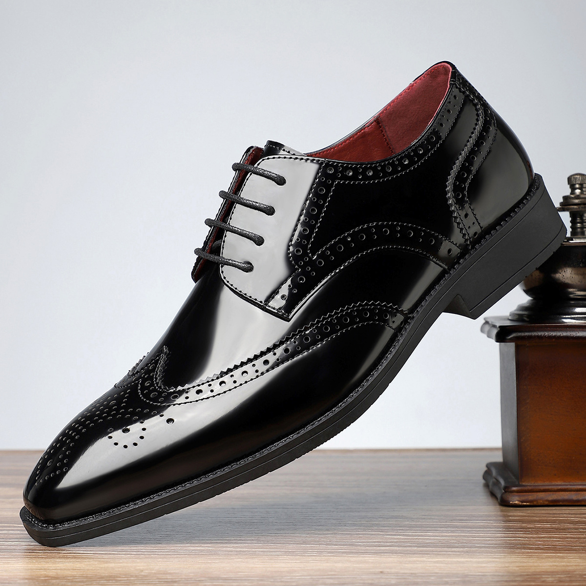 Sophisticated men's classic brogue dress shoes, polished finish, wingtip style for formal elegance & comfort.