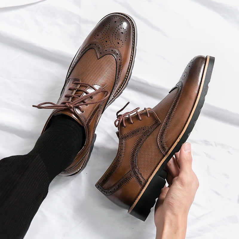 Elegant black leather oxford brogues for men, classic style, comfortable formal business shoes.
