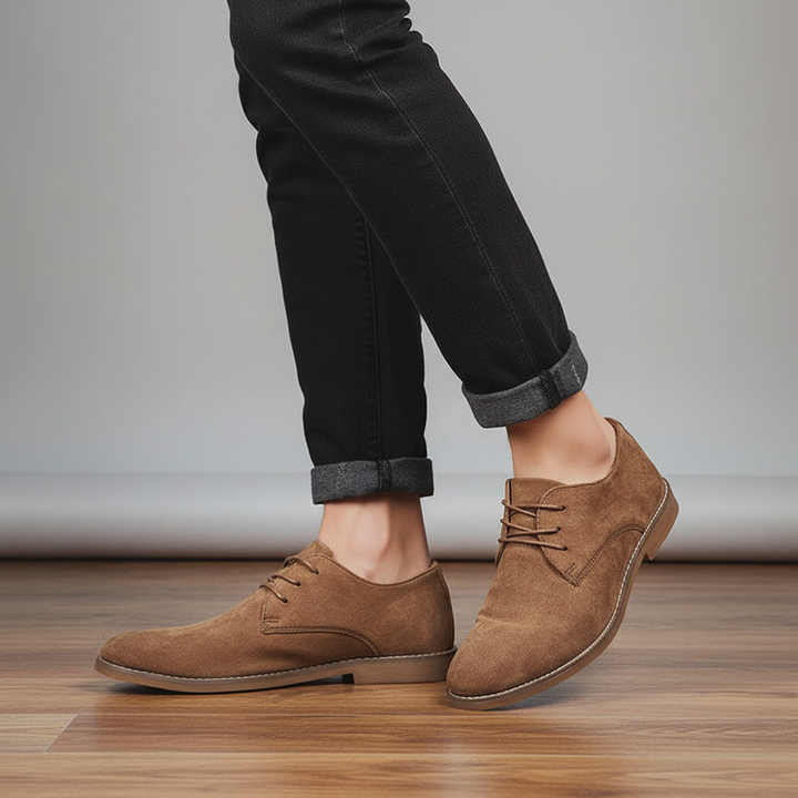 Men's classic brown leather Oxford lace-up shoes for formal business attire & elegant events.