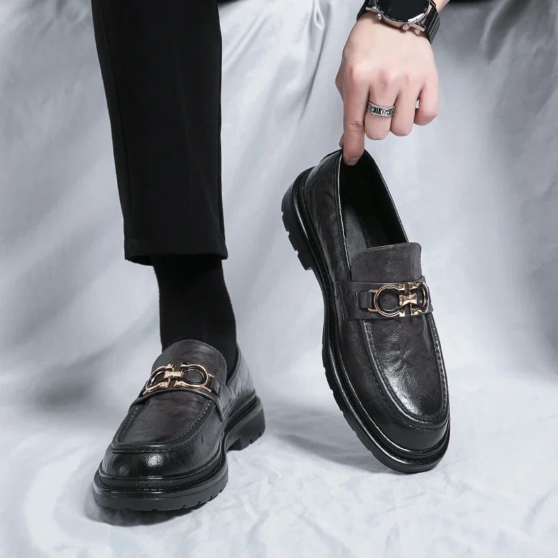 Elegant men's slip-on loafers, ideal for sophisticated everyday wear.