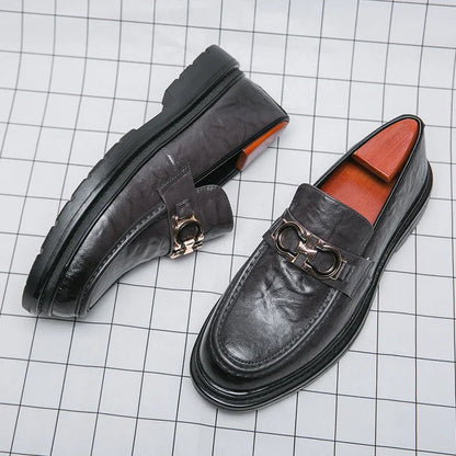 Stylish men's footwear: slip-on loafers, perfect for modern casual fashion.