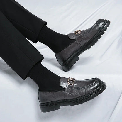 Stylish men's casual slip-on loafers, perfect for a relaxed yet refined look.