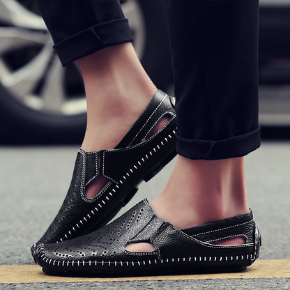 Durable men's walking sandals, engineered for lasting comfort and support during everyday excursions.